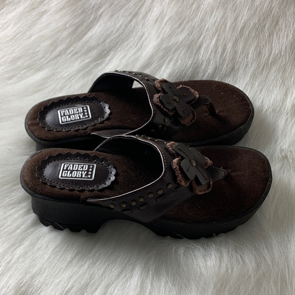 Faded Glory Dark Brown Kids Sandals with Floral Design
